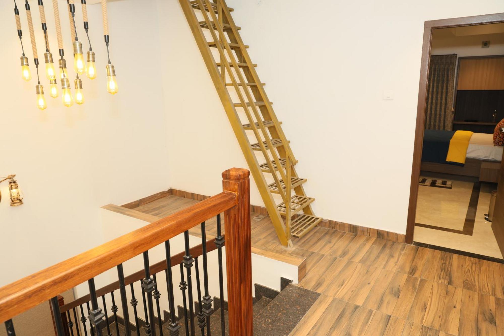 Eagle Inn Stay Kanchipuram Esterno foto